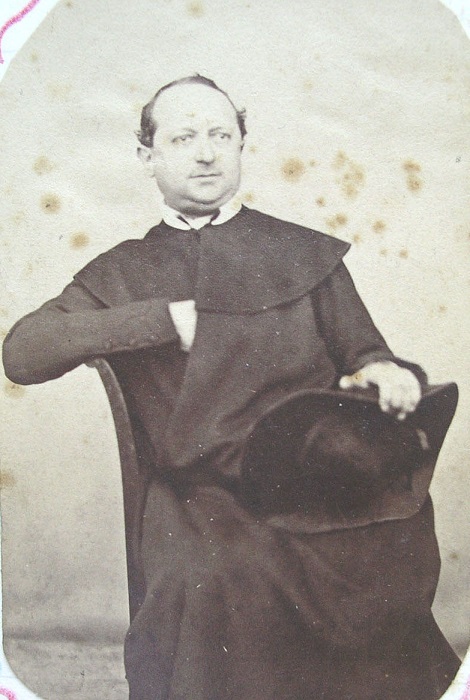 Ritratto fotografico del P. Vincenzo Gregales, redentorista nativo di Foggia e grane panegirista.