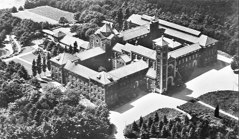  Nessuna immagine del redentorista Fratello Arnoldus Felix Savelkoul, 1884-1968, Paesi Bassi, della Provincia di Amsterdam, morto a Nimega nel 1968 a 83 anni. La foto del 1928 mostra “Monte Nebo” di Nimega (Amsterdam), Seminario e Casa redentorista dedicata a S. Alfonso, dove morì Fratello