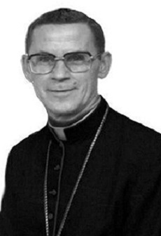 Il redentorista Mons. José Rodrígues de Souza, C.Ss.R. 1926-2012 – Brasile, Provincia di S. Paolo. Fu nominato vescovo della diocesi di Juazeiro il 12 dicembre 1974 e consacrato il 9 febbraio 1975. Le su dimissioni, allo scadere del 75mo anno vita, furono acettate il 4 giugno 2003.  Da allora fece residenza nella Comunità redentorista di Trindade, dove si dedicava al Santuario del Divino Pai Eterno. Morì in  Goiânia il 9 settembre 2012, a 86 anni.